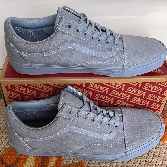Vans WMNS Old Skool
Pastel Mono Dusty Blue
VN000CT8DSB
Sneakers - Picture 4 of 16